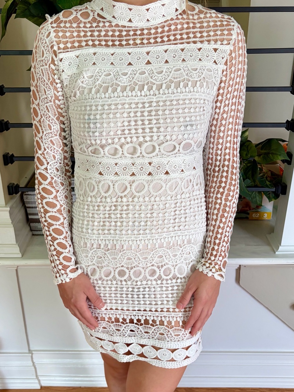 Bolaiya White Lace Crochet Mock Neck Bodycon Mini Dress Size Small